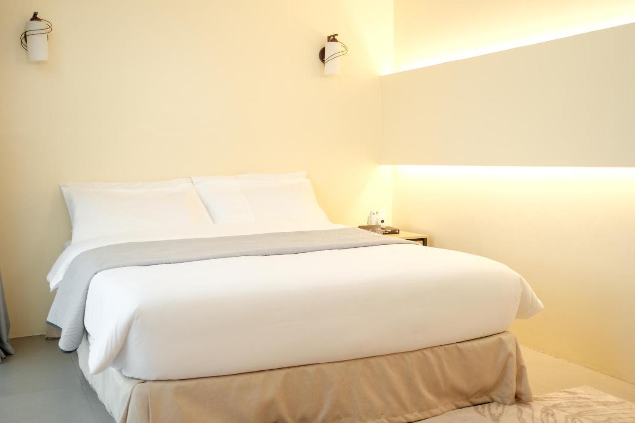 Dosi Hotel Ph Talisay  Exterior photo