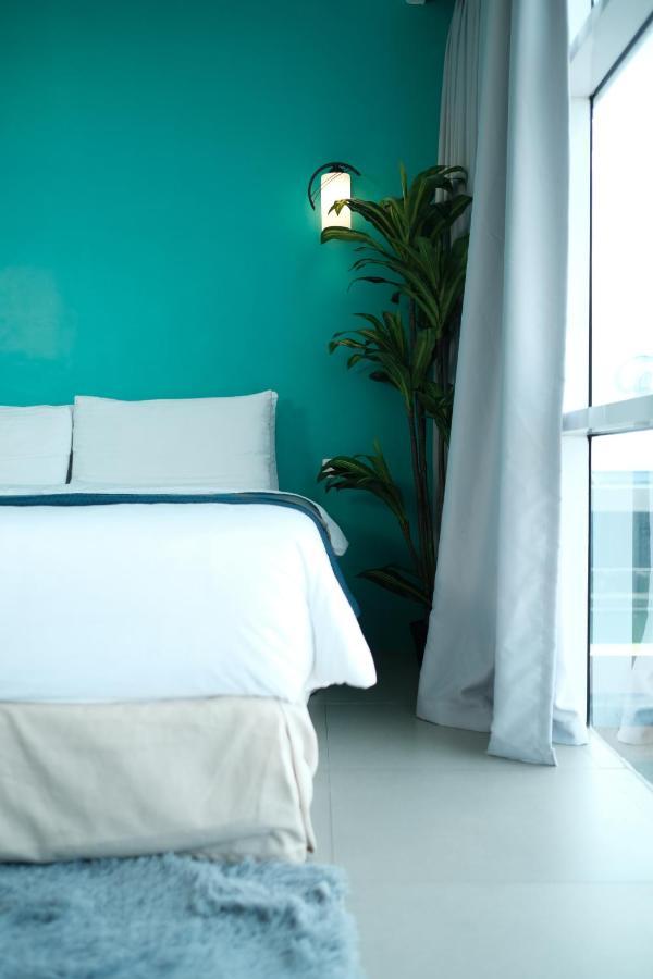 Dosi Hotel Ph Talisay  Exterior photo
